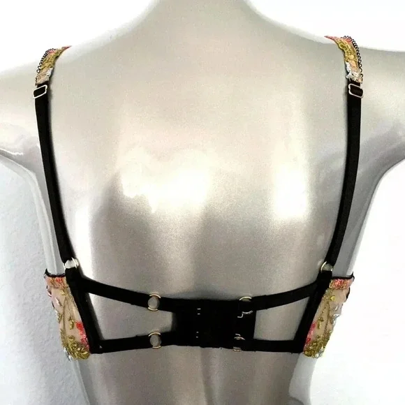 Victoria’s Secret Dream Angel Unlined Plunge with Matching Garter & Black Panty